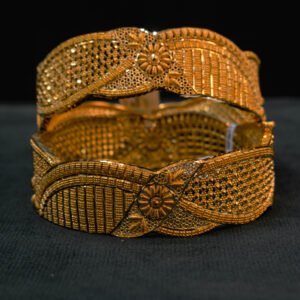 Indian Culcatti Made Openable Kangan